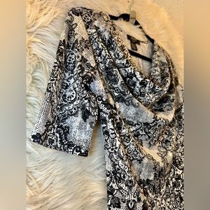 VERVE Ami Small Quarter Sleeve Draped Women’s Top